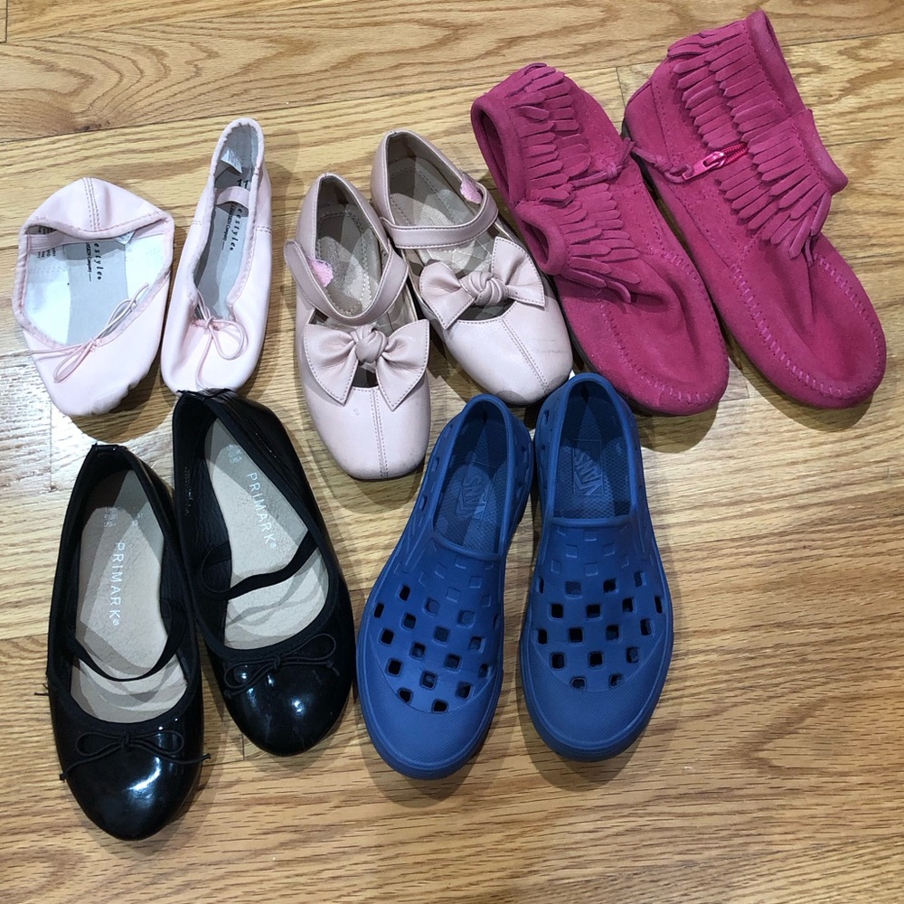 Vans Shoes (Free Other Shoes will not available until 1/25/25)
